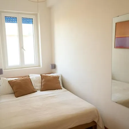 Cozy Pigneto Flat With Balcony * Rom
