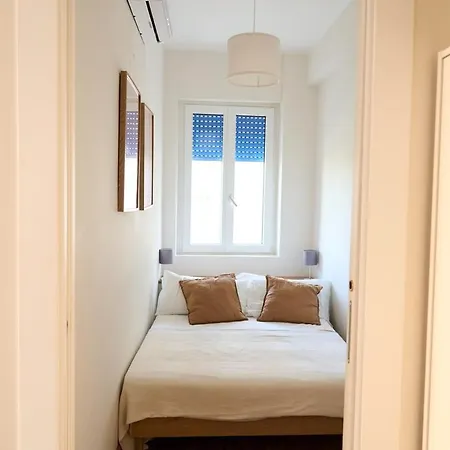 Daire Cozy Pigneto Flat With Balcony